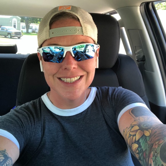 Meet your Posher, Nicole - Picture 1 of 1